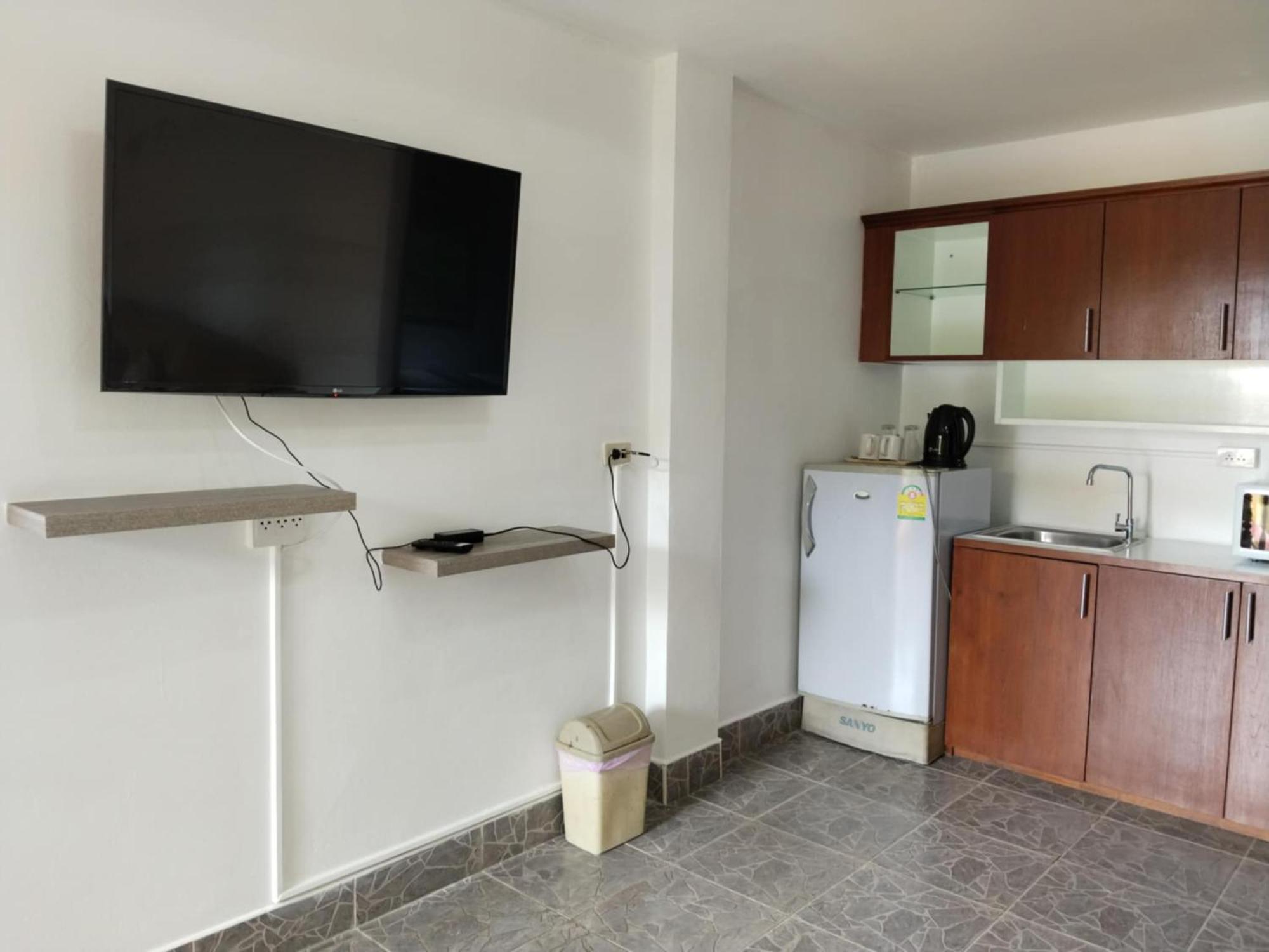 Apartment Phratamnak - 100 Meter From